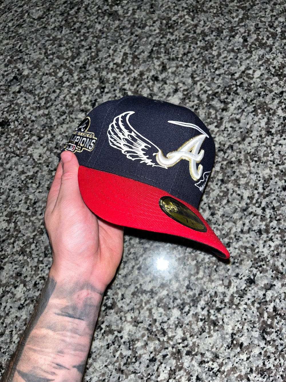 Image of ATL BRAVES GOLD HINT ON FIELD CUSTOM FITTED CAP