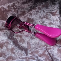 Image 4 of PINK Eyelash Curler.
