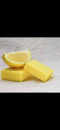 🍋 Lemon Glow Oat Soap Bar