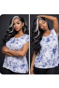 Image 4 of New Large Rose & Olive top #776*8