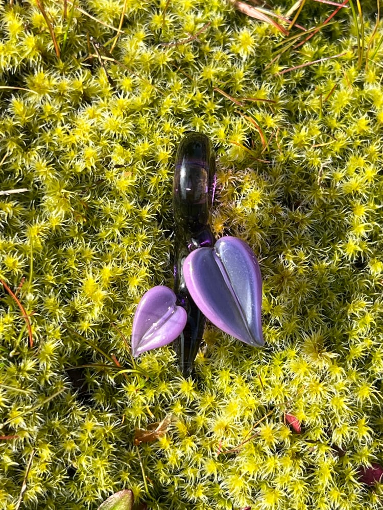 Image of Mini Purple 2 Leaf Pendant