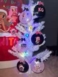 Bichota Season 6pk Ornament 