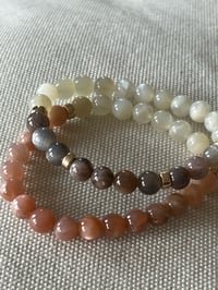 Image 1 of Heliogrey