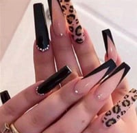 Image 2 of Nails - Long (Black Tips w/Design)