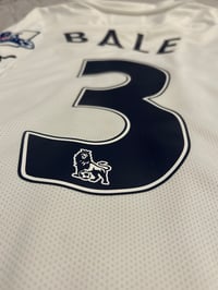 Image 11 of Tottenham Hotspur “BALE 3” 2011/12 Match Issue Long Sleeve Home Shirt + patches (XL)
