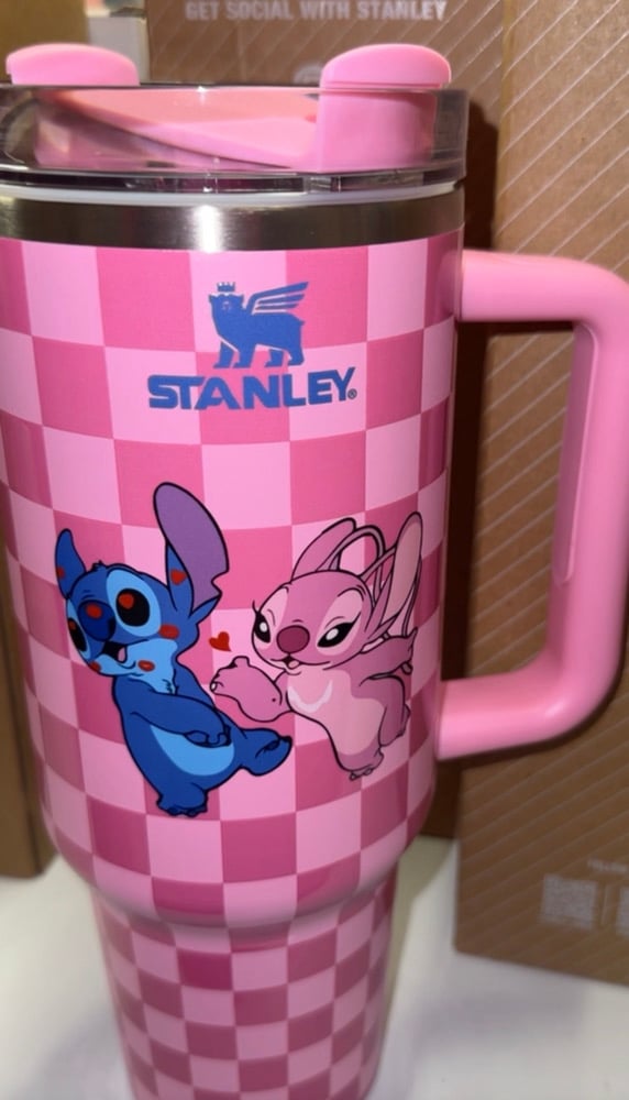 Image of Pink checkered tumbler 