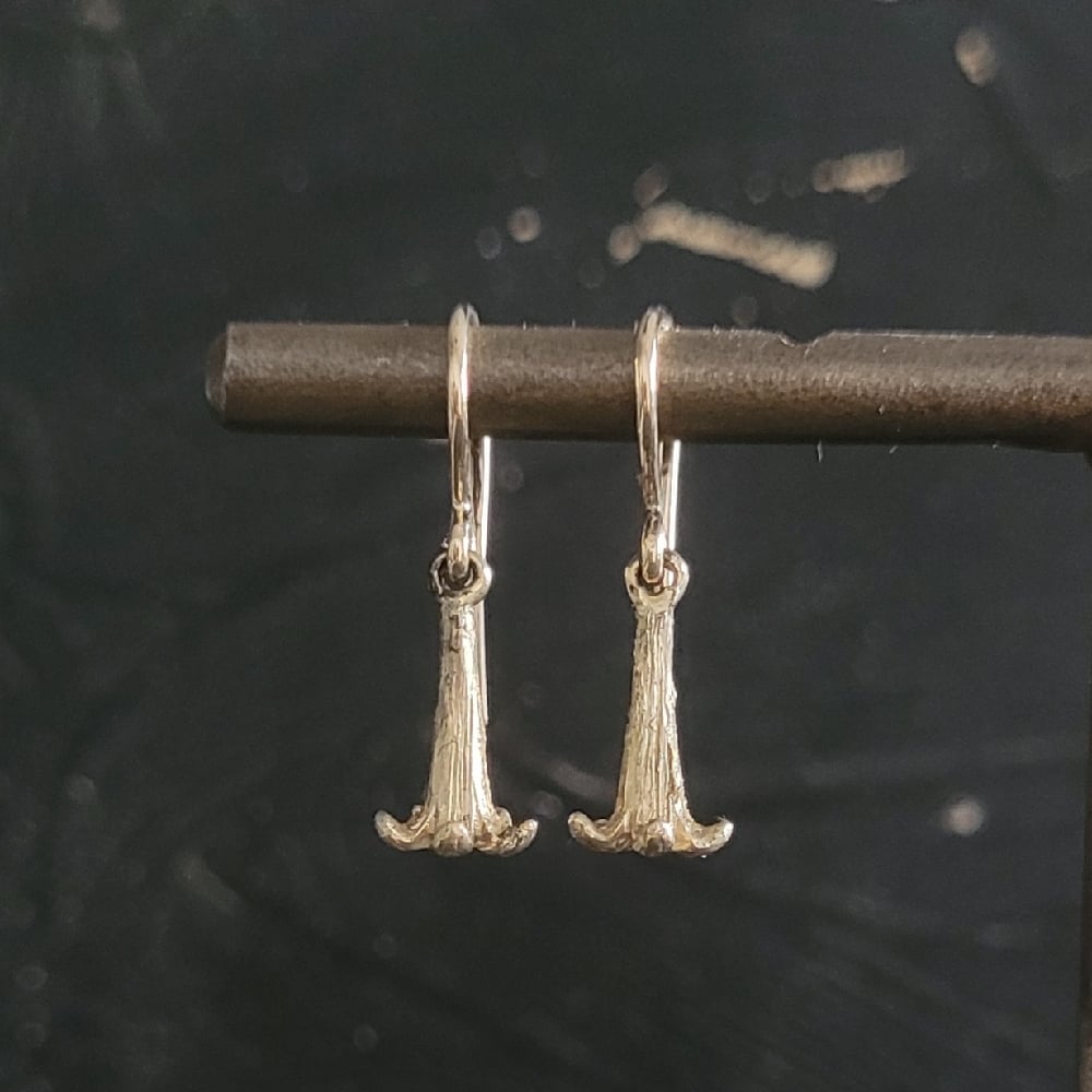 Image of Petite Brugmansia Earrings