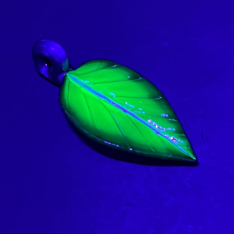 Image of Emerald Metal Leaf Pendant