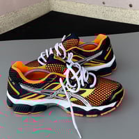 Image 2 of size: us12.5 uk11 eu47 cm30