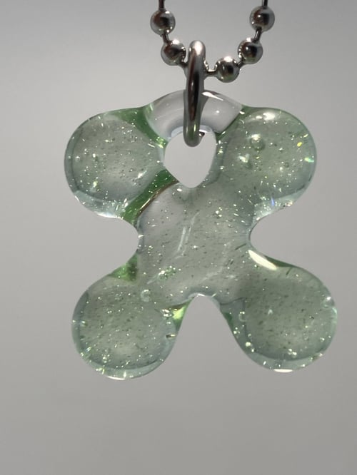 Image of almost clear clover 