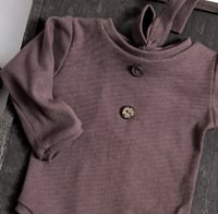 Image 2 of Newborn boy onesie for photoshoot | Robbie | long sleeves | brown