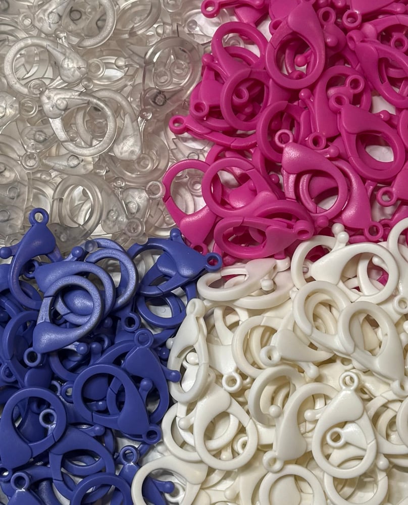 Image of Plastic Lobster Clasps - Set 2