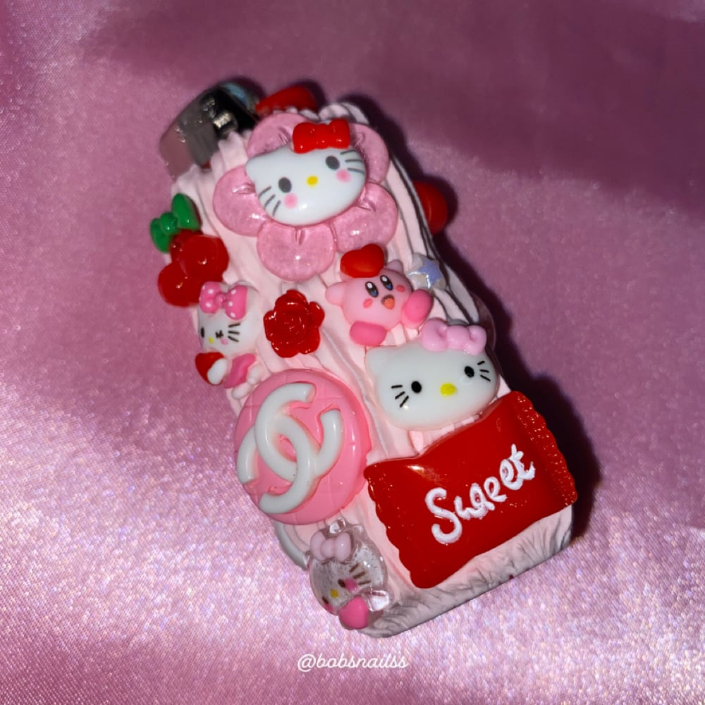 Image of Pink / Red Lighter 💋🎀🍓💕