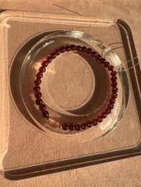 Image 6 of Garnet bracelet 极细石榴石手链