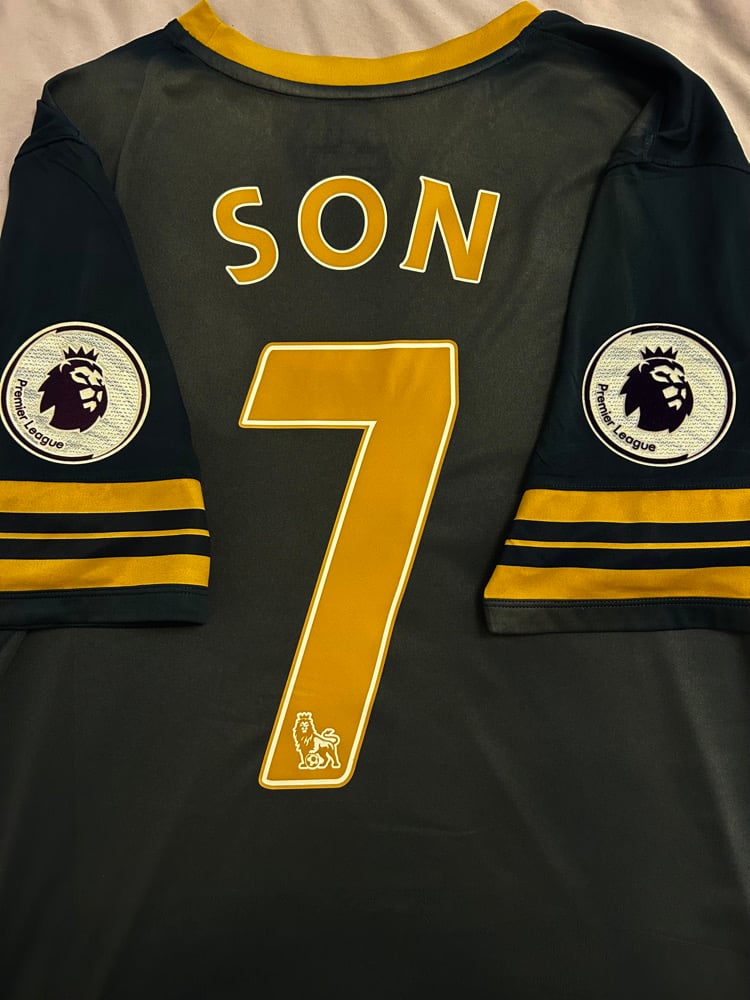 Image of Tottenham Hotspur “SON 7” 2016/17 Away Shirt + PL patches (XL)