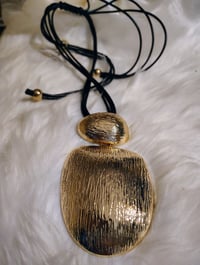 Image 3 of VINTAGE MATTE GOLD NECKLACE 
