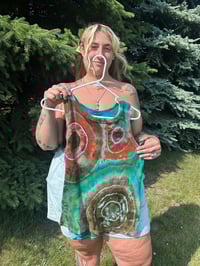 Image 3 of geode ice dye ribbed tank 1/1 (0XL)