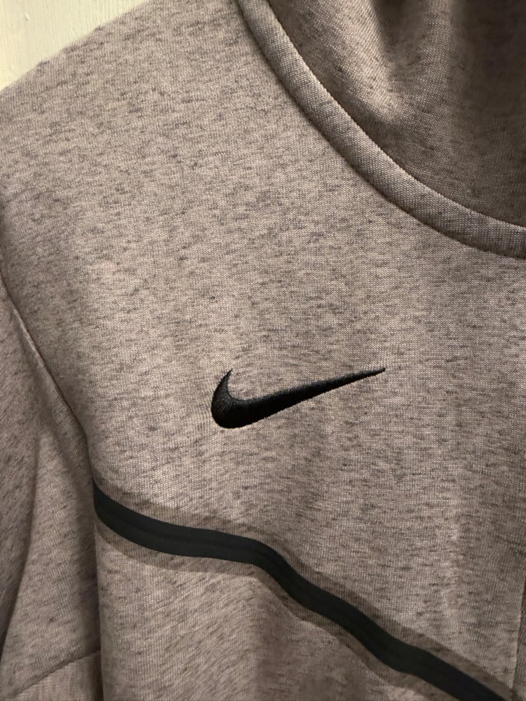 Image of Tottenham Hotspur Nike Tech Fleece Muave Sports Jacket (S)