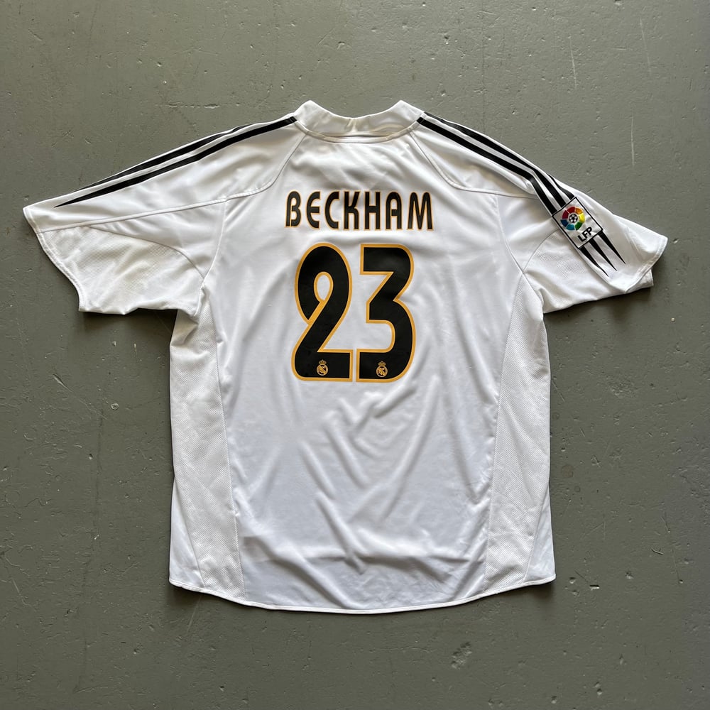 Image of 04/05 Real Madrid home shirt size xl Beckham 23 