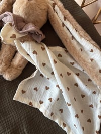 Image 2 of DOUDOU ET SON LANGE BABY LOVE CHOCOLAT