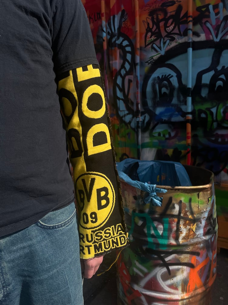 borussia dortmund scarf sweater