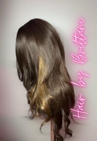 Image 2 of * Synthetic * Ombré  Highkighted 5x5 GLUELESS SIDE PART UNIT