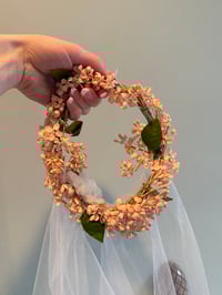 Image 10 of 1960s Pink Flower Crown