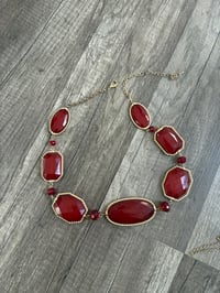 Red stone necklace 