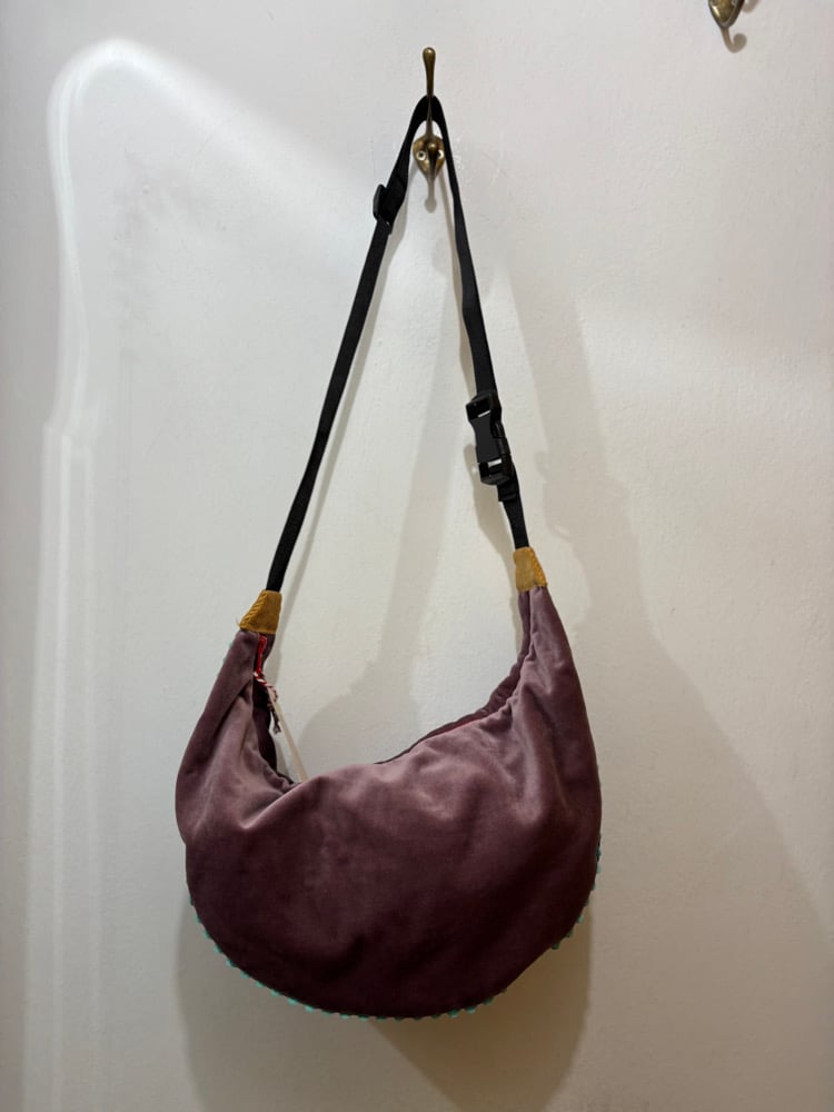 Image of Big Banana velluto liscio 