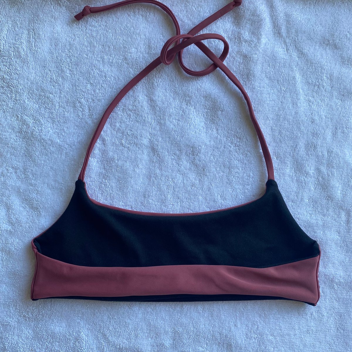 Image of SAMPLE HALTER: DEEP MAUVE X BLACK  