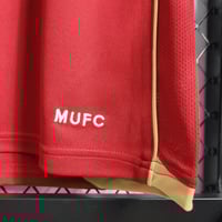 Image 5 of Manchester United Retro 06/07 Home Jersey