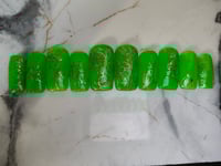 Image 3 of Green & Bronze Press on Nails 
