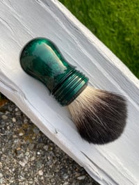 Image 3 of British Racing Green
