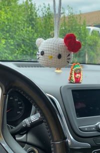 Image 4 of hello kitty head