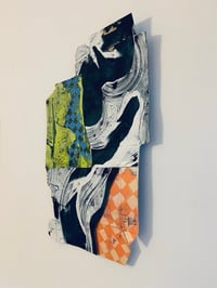 Image 2 of Green Crackers