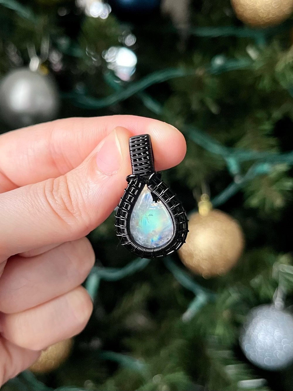 Image of rainbow moonstone pendant