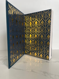 Image 4 of The Seven Husbands of Evelyn Hugo