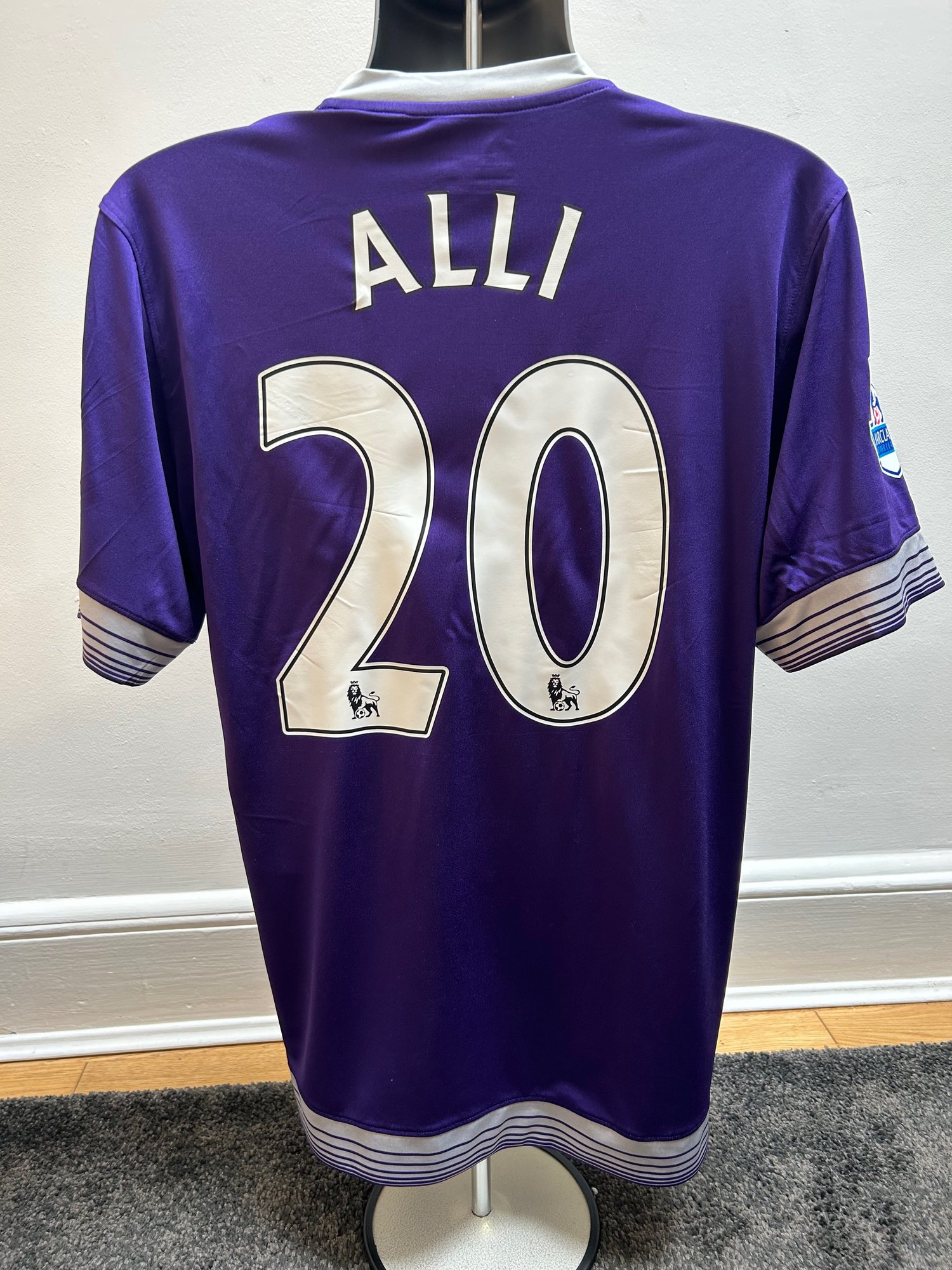 Image of Tottenham Hotspur “ALLI 20” 2015/16 Third Shirt + PL patches (L)