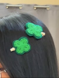 Image 3 of clover felt hairclips 🍀