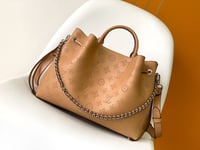 Image 2 of The Bella bag (many colors)