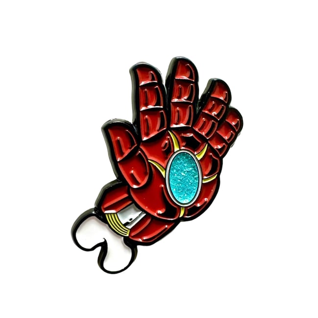 Heroes & Villains Pin - Iron Man