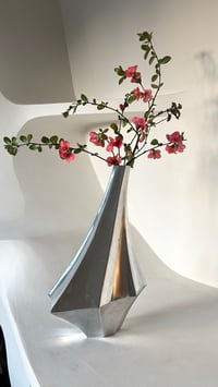 Image 4 of Vase en fonte aluminium 