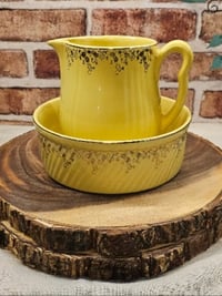 Image 11 of Vintage Hall's Superior Quality Kitchenware pitcher and bowl set 