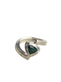 Asymmetric ring