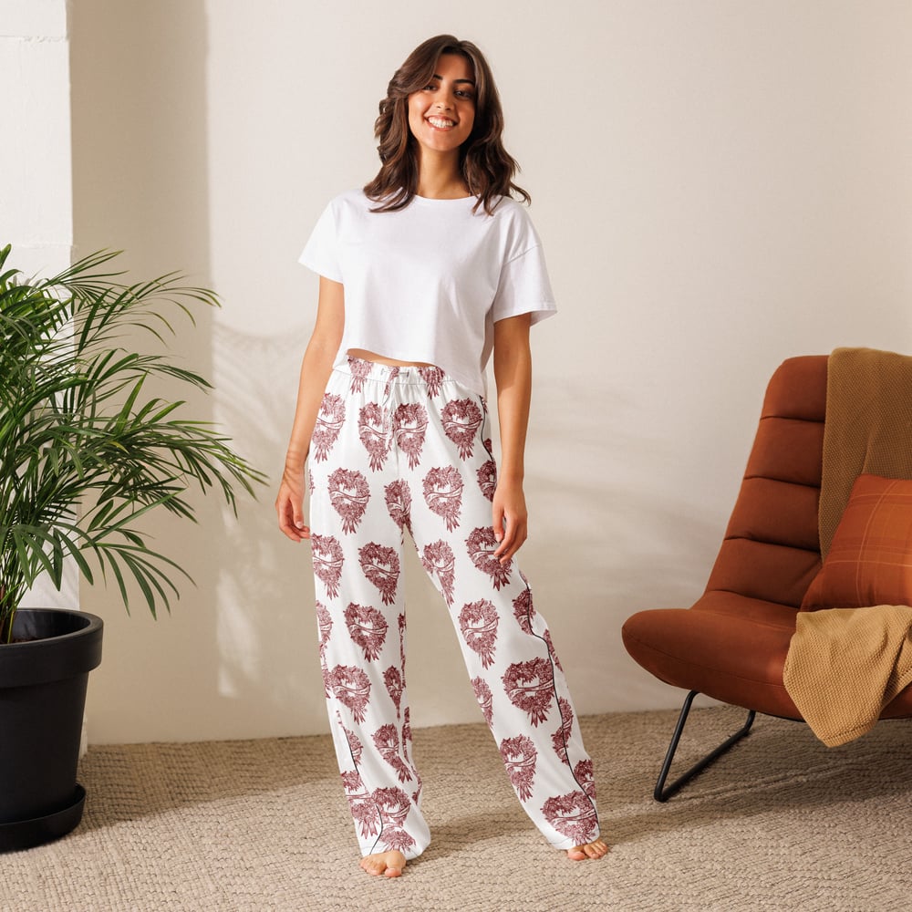 Momento Mori Heart Wreath Women’s pajama pants