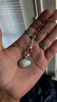 Image 2 of The pearl cloud necklace 