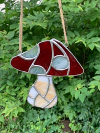 Mushroom suncatcher