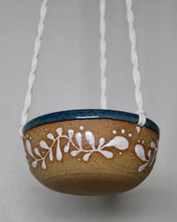 Image 2 of 'Cielo y Arena' Hanging Bowl