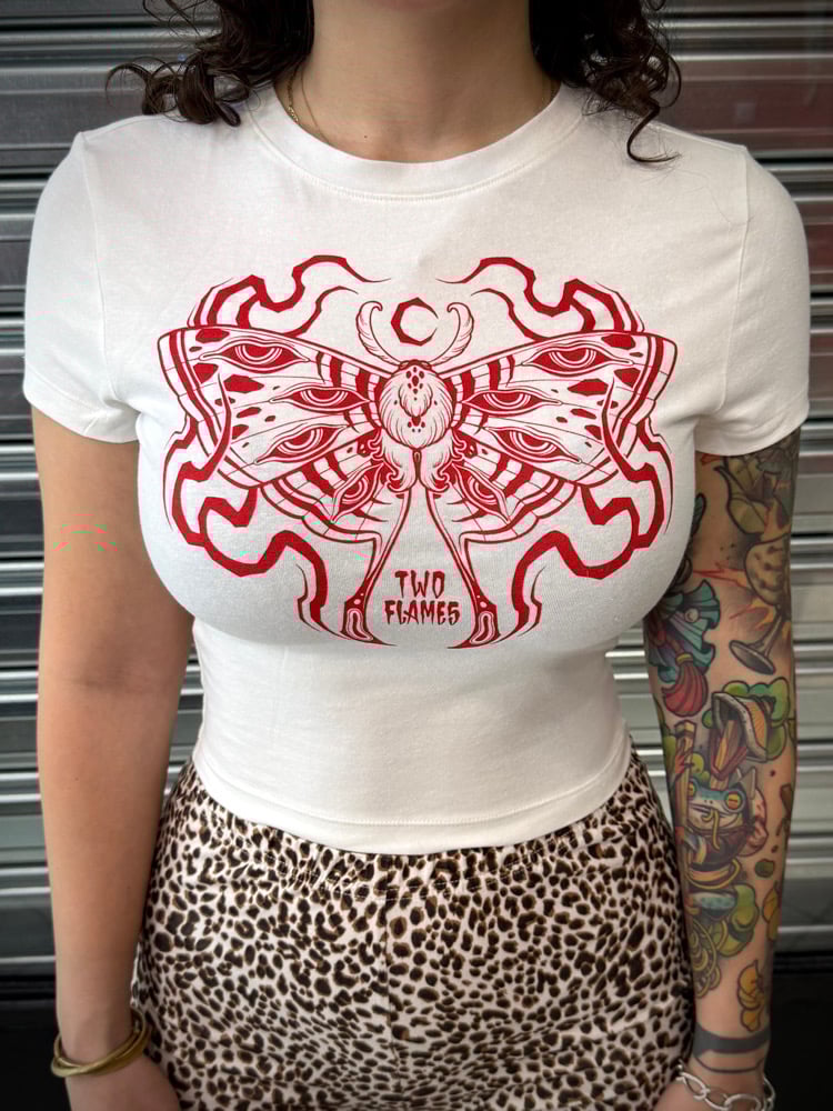 moth - woman’s crop top t-shirt 