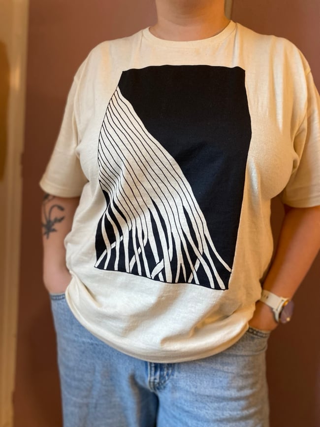 Wave Tee
